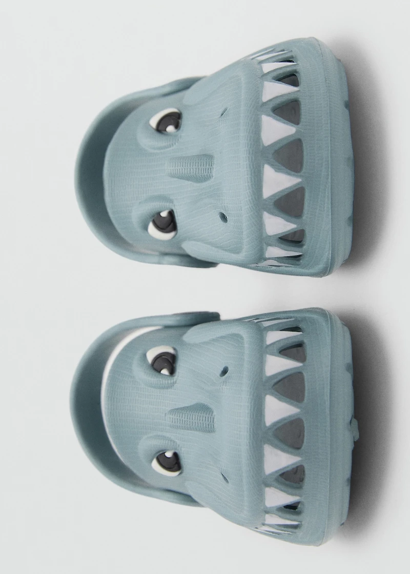 Dragon-design flip-flops