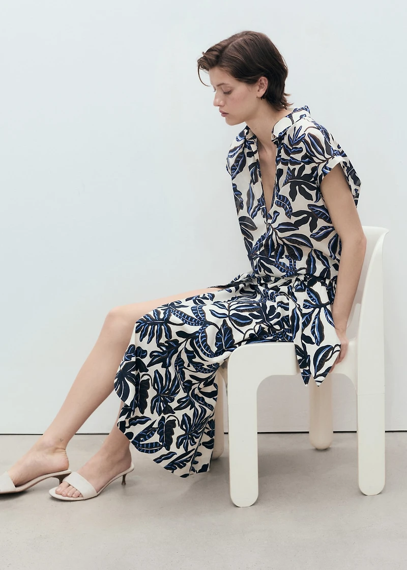 Linen skirt with knot detail