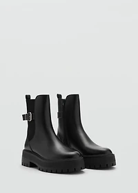 Chelsea boots with buckle