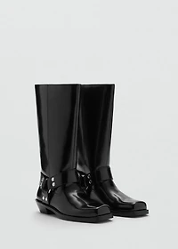 Square toe boot with metallic details