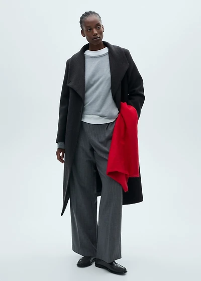 Woollen coat with belt