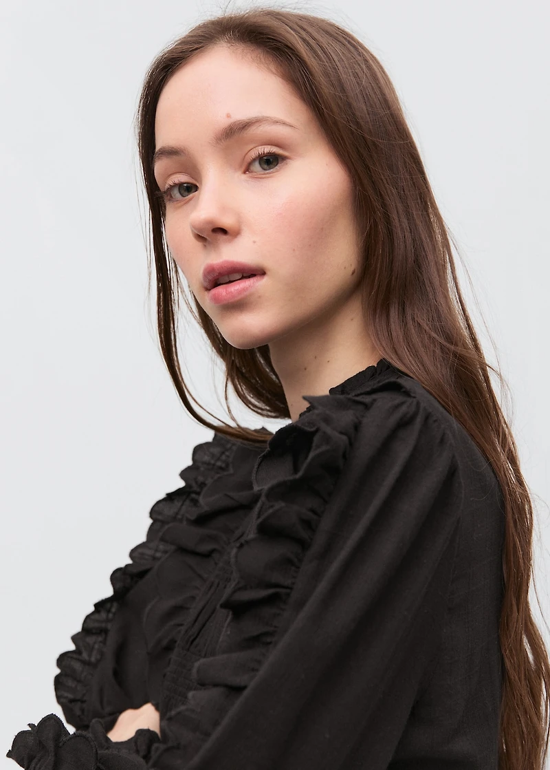 Ruched blouse with ruffles