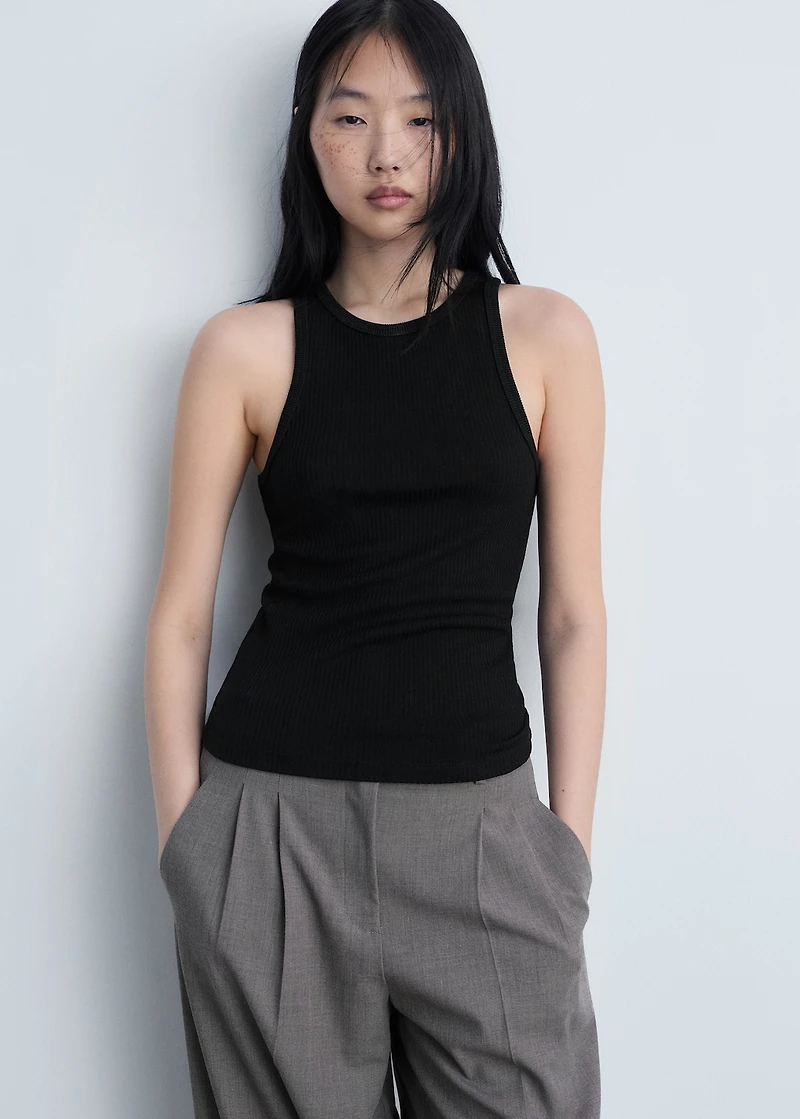 Fine ribbed knit top