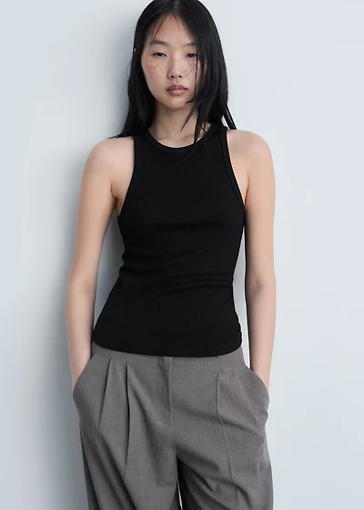 Fine ribbed knit top