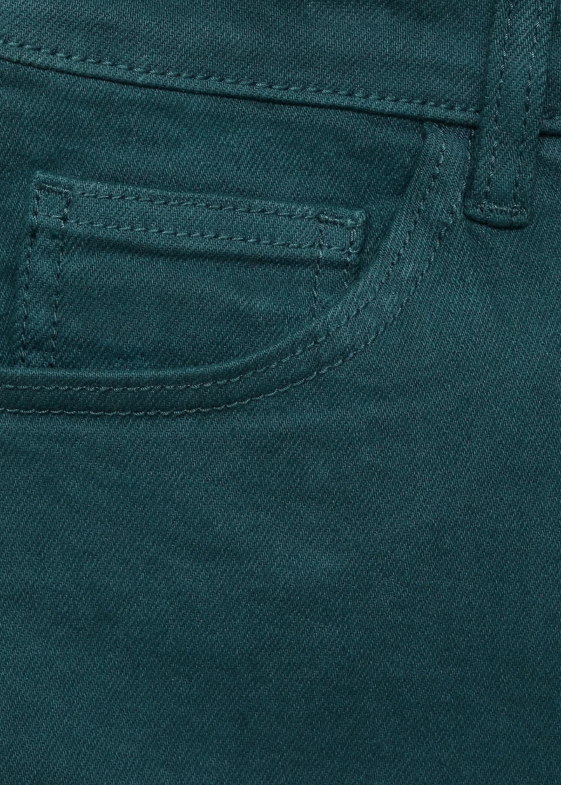 Denim shorts with frayed hem