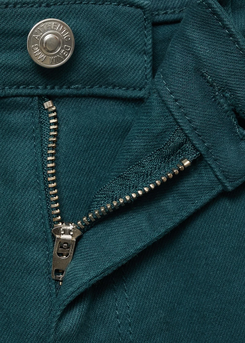 Denim shorts with frayed hem