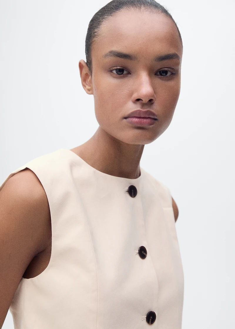 Cotton crop top with buttons