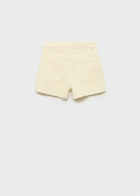 Straight shorts with frayed hem