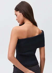 Asymmetrical off-the-shoulder top