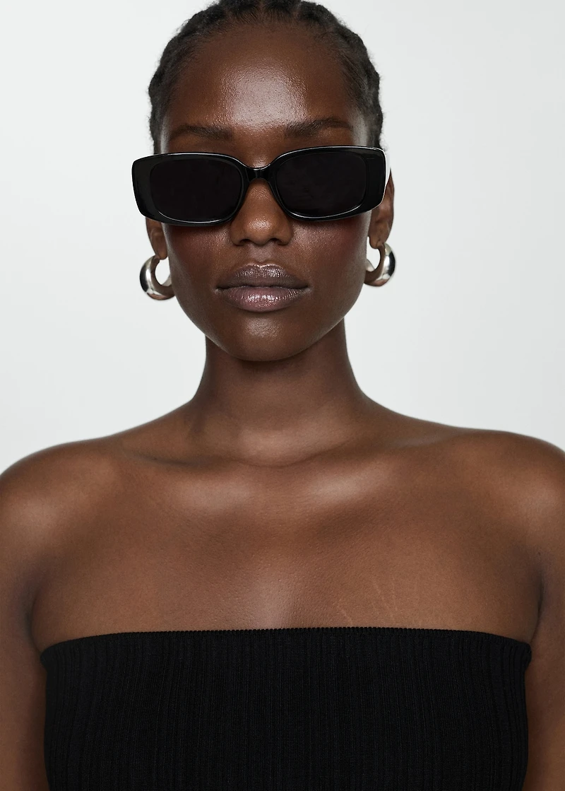 Strapless knitted top