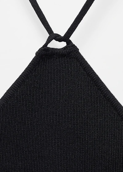 Knitted top with metallic thread