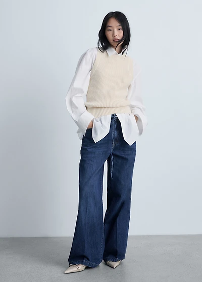 Wide-leg jeans with belt