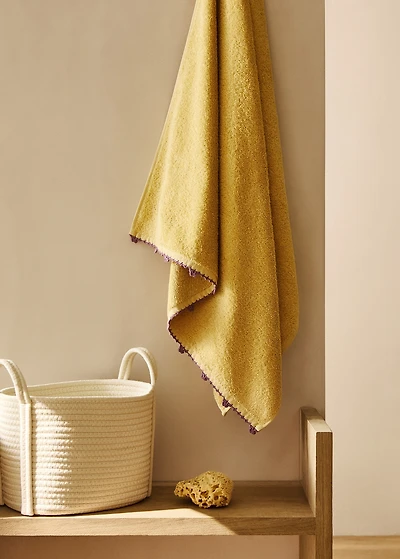 Children's bath towel with crochet trim