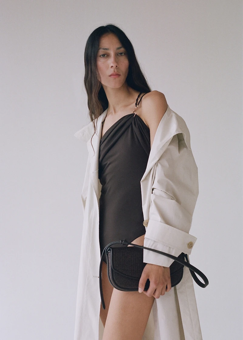 Raffia shoulder bag with flap