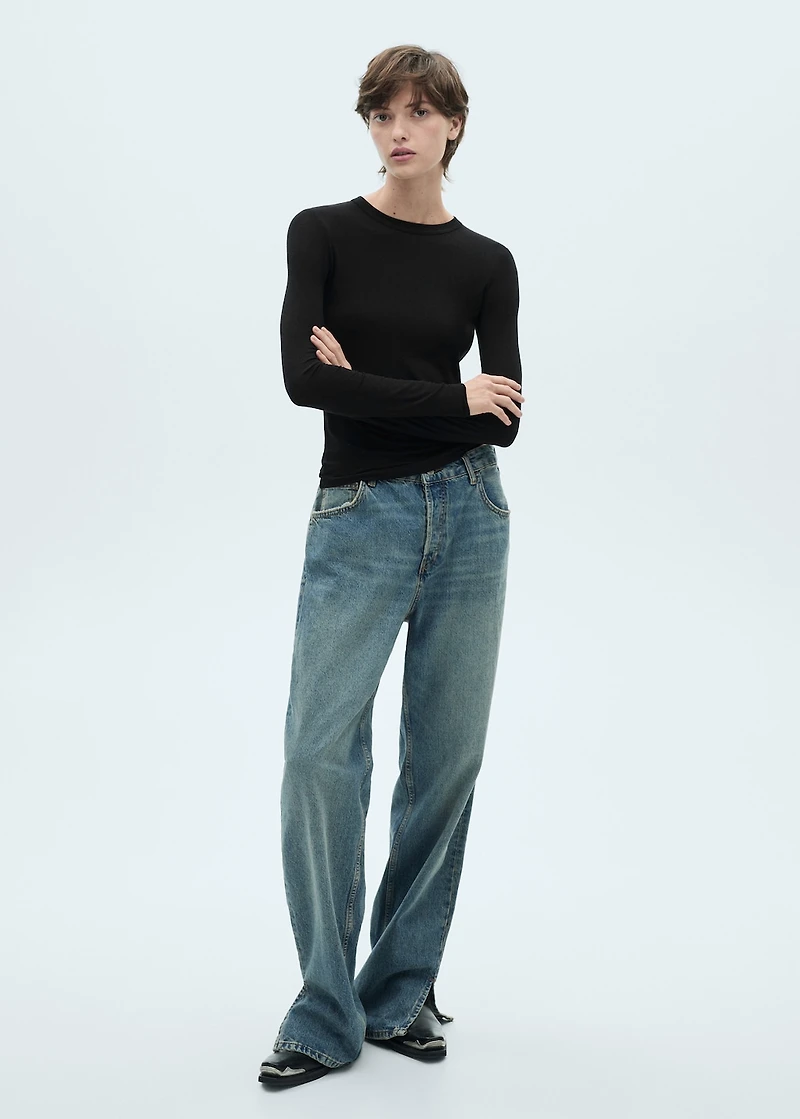 Long-sleeved fitted t-shirt