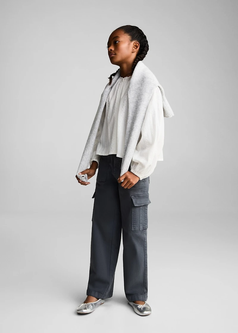 Fluid blouse with embroidered details