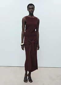 Fine ribbed knit top