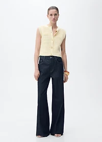 Knitted cardigan with jewel button