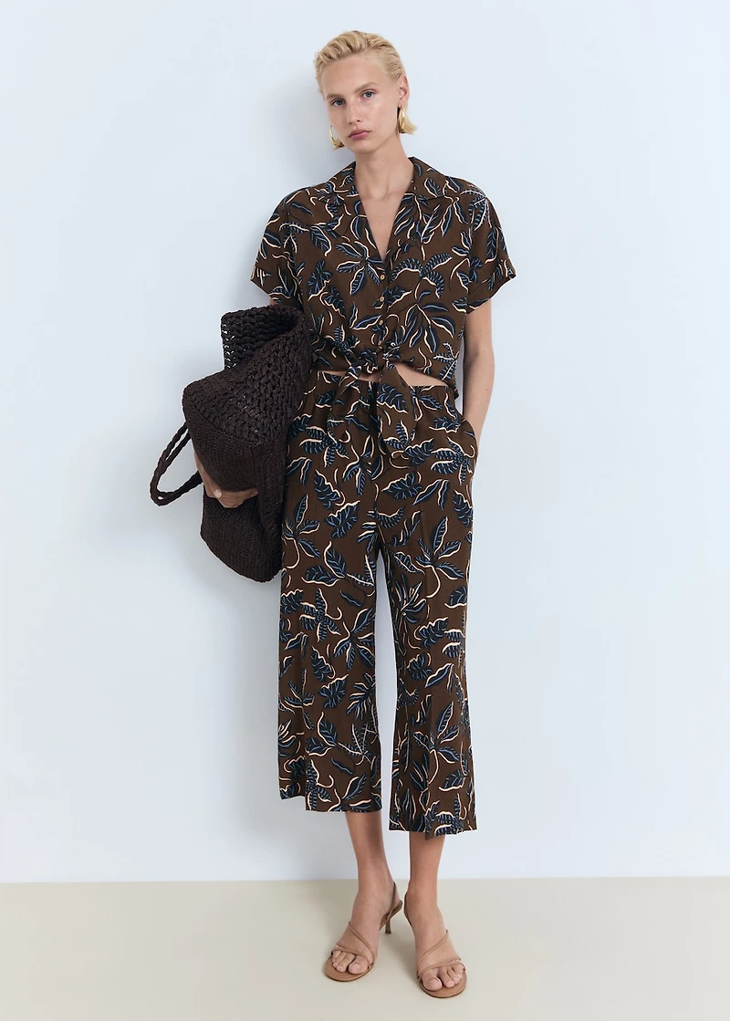 Printed crop shirt with knot detail