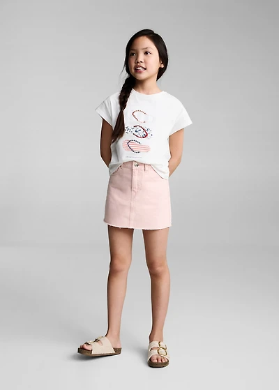 Denim skirt with frayed hem