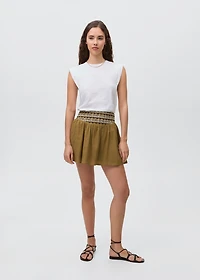 Short skirt with embroidered waist