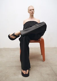 Leather straps sandals