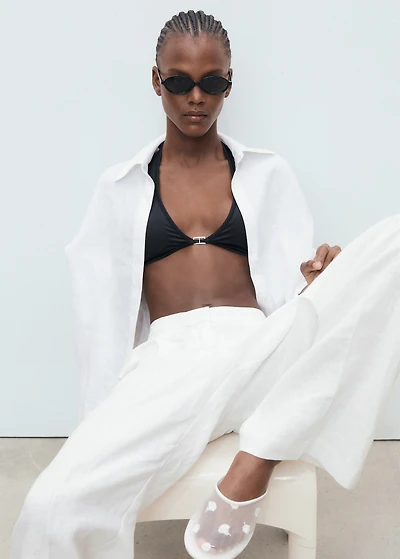 Embroidered mesh shoes