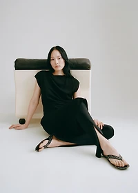 Leather sandals with eyelets