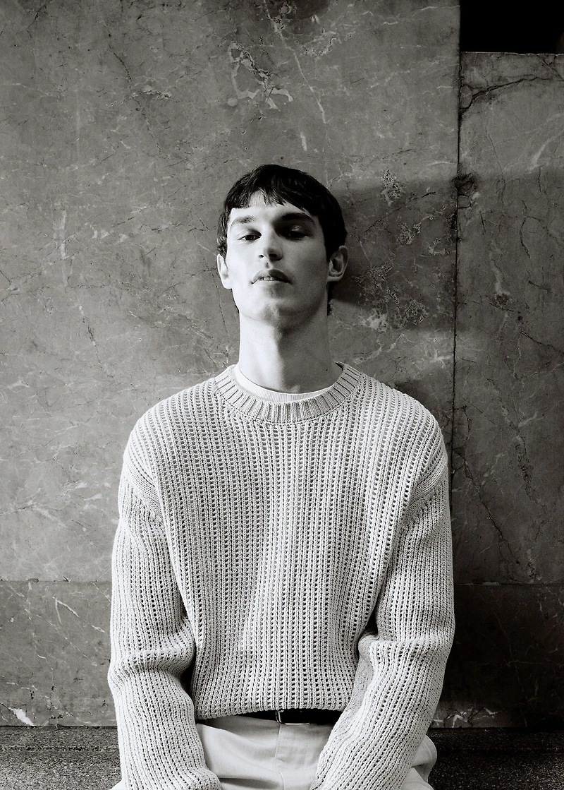 100% cotton knitted sweater with lace design