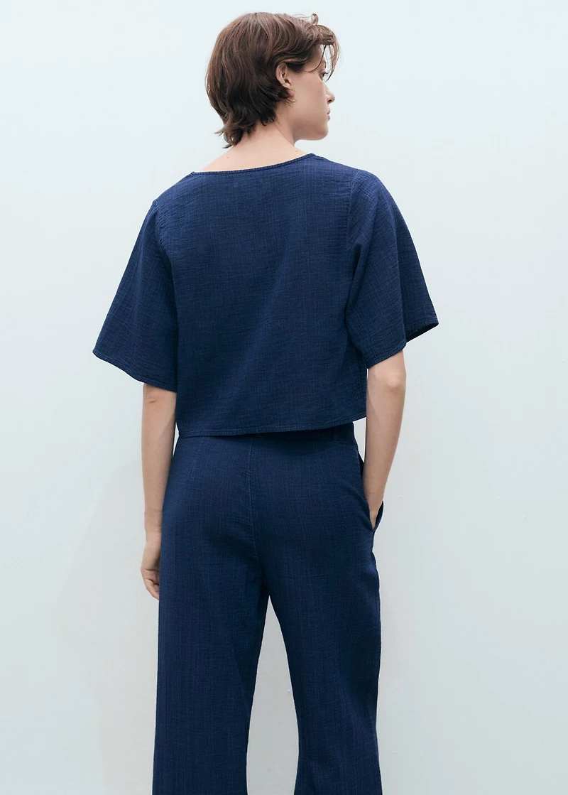 Flowy denim top with bows