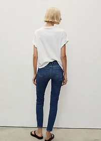 Mid-rise skinny jeans