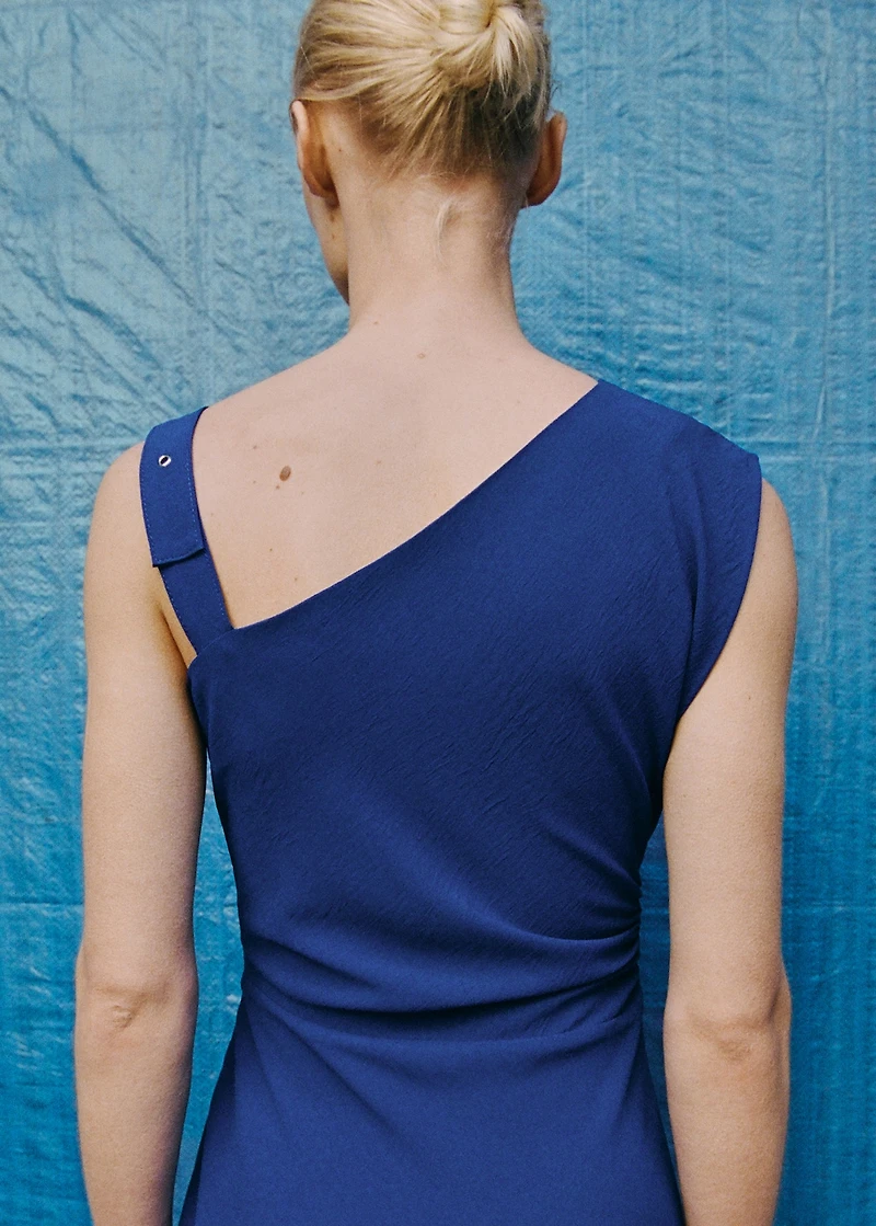 Asymmetrical dress with strap and buckle