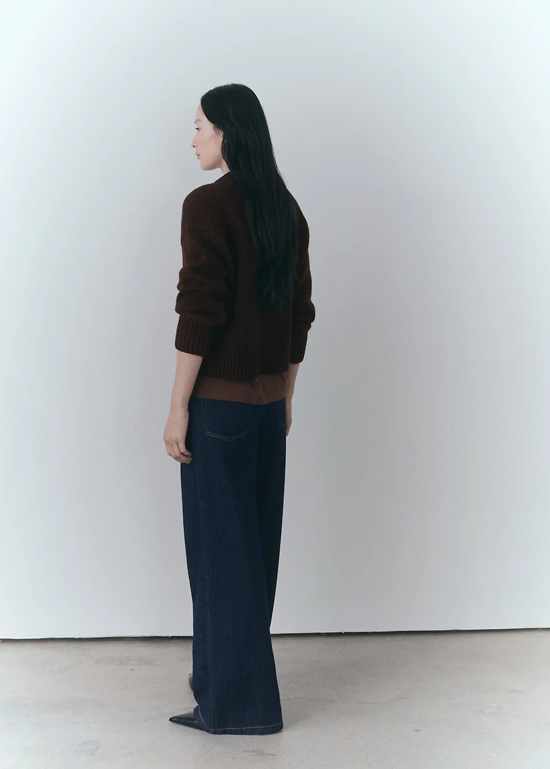 Chunky-knit sweater with ribbed trims