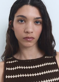 Knitted top with geometric print