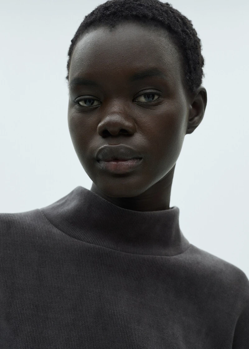 Corduroy sweatshirt with perkins neck