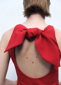 Crop top with bow on the back