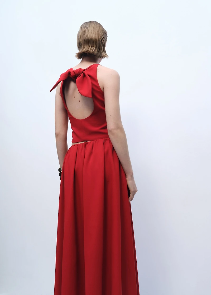 Crop top with bow on the back