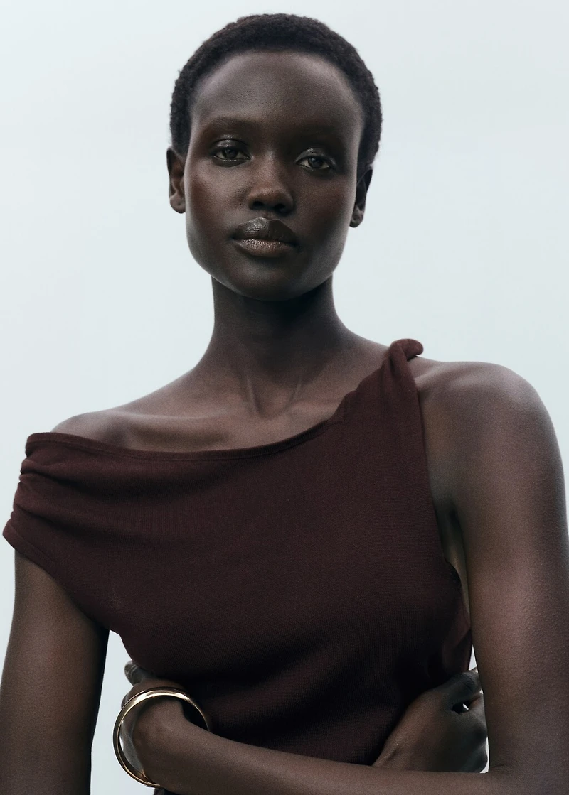 Asymmetrical fine-knit top