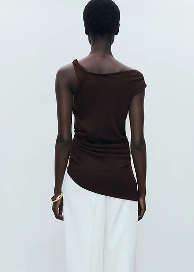 Asymmetrical fine-knit top