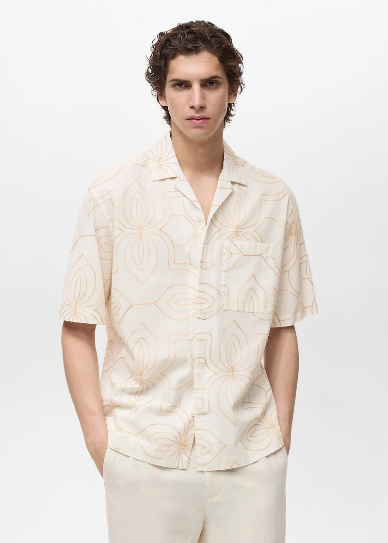 Shirt with embroidered bowling collar