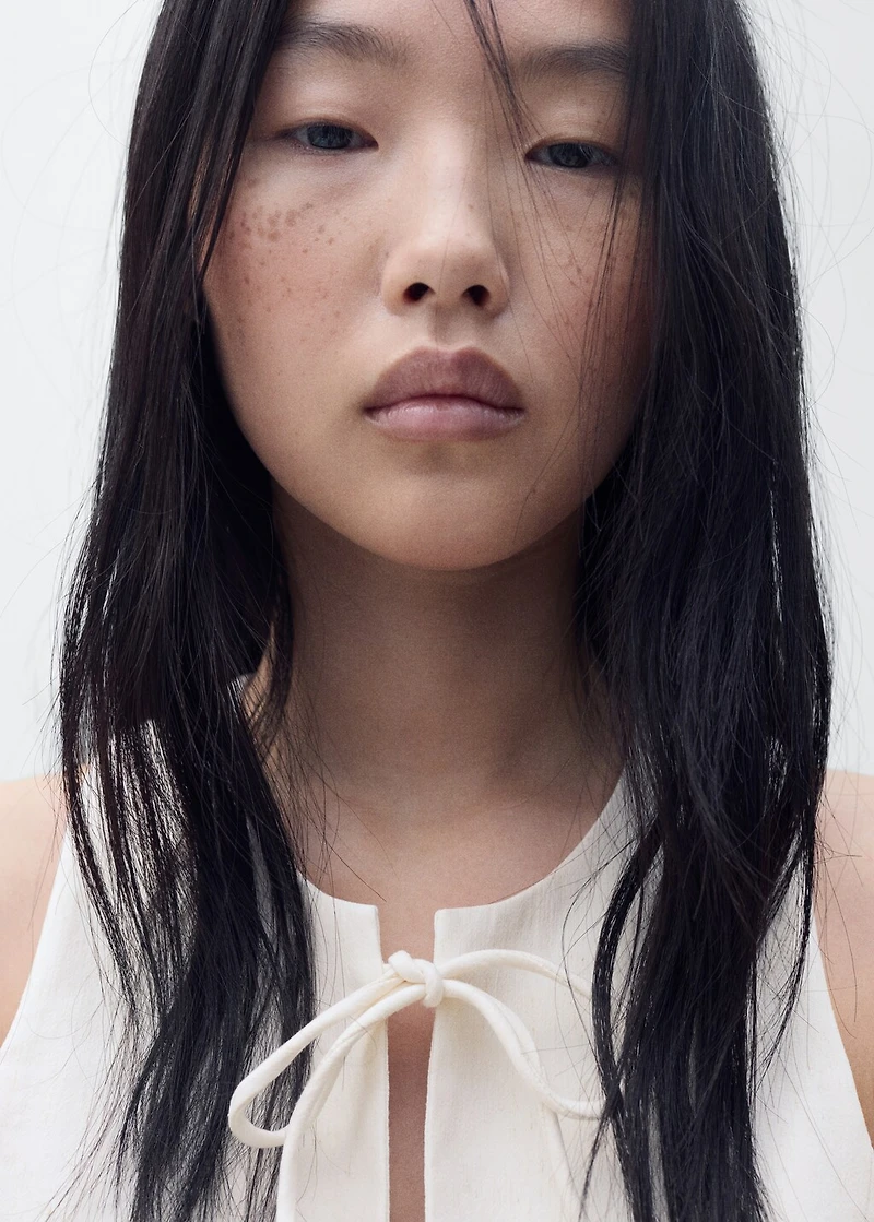 Linen-blend top with bow