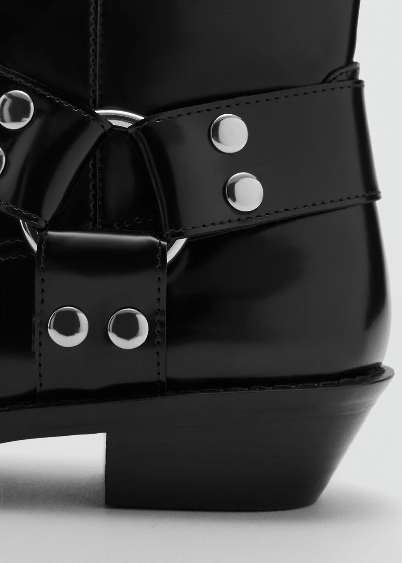 Square toe boot with metallic details