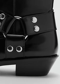 Square toe boot with metallic details