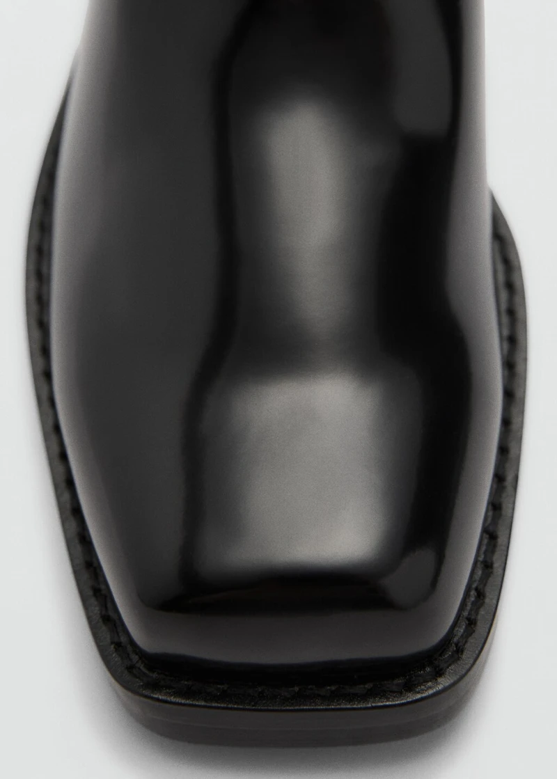 Square toe boot with metallic details