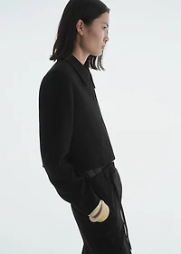 Suit blazer with lapels