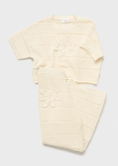 Short-sleeved crochet sweater