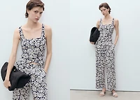 Floral fitted linen top