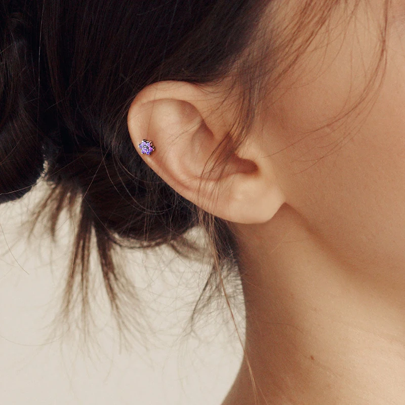 Implant Grade Titanium Opal Flower Internally Threaded Flat Back Labret