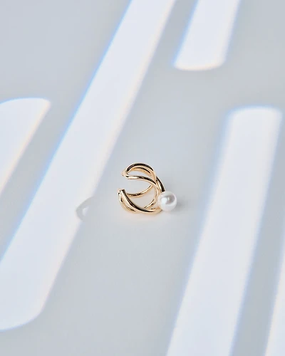 16K Plated Perla Earcuff