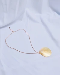 The Shell Necklace